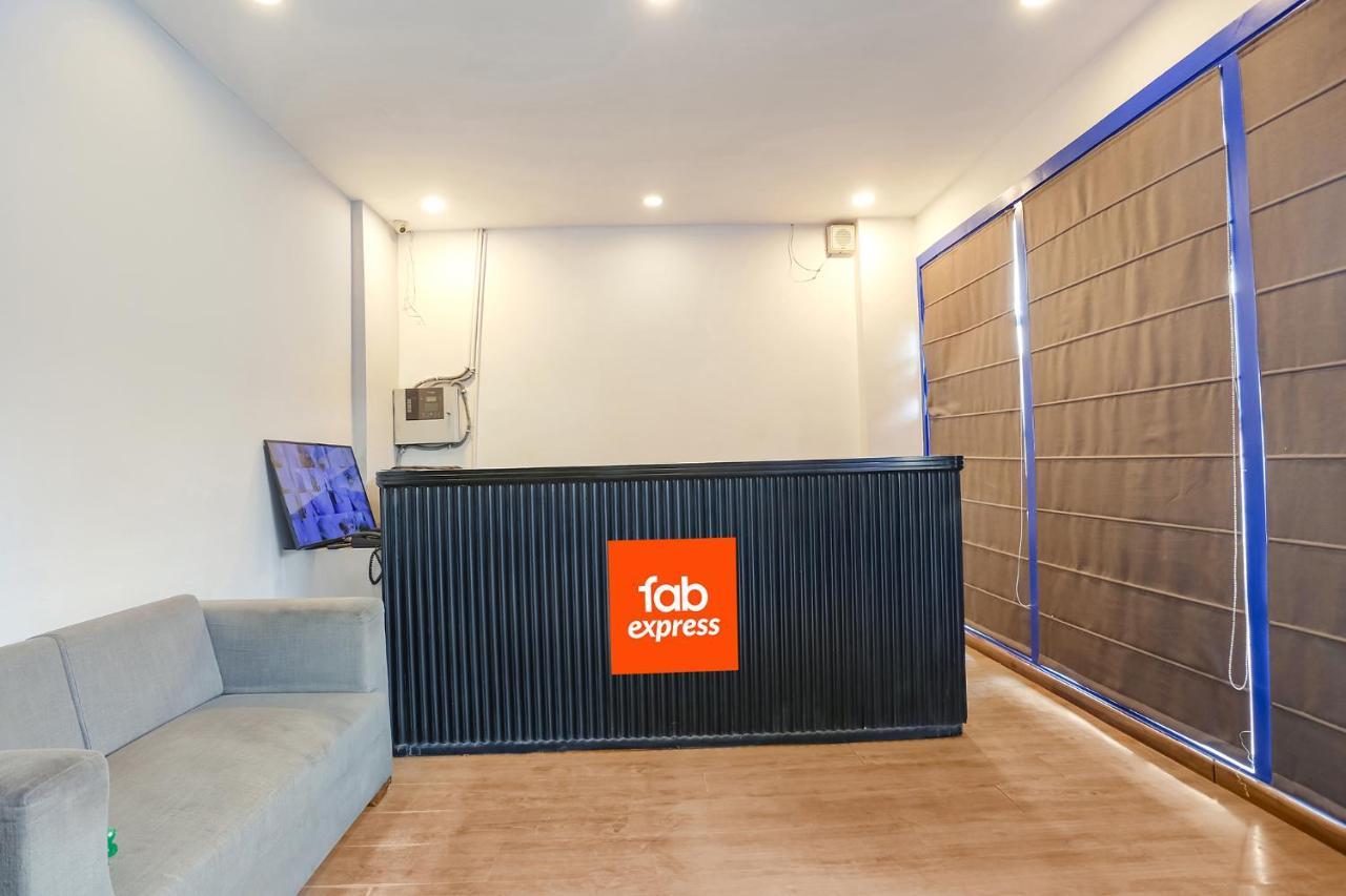 Fabexpress D2 Paschim Vihar Otel Delhi  Dış mekan fotoğraf