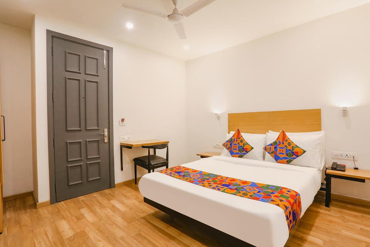 Fabexpress D2 Paschim Vihar Otel Delhi  Dış mekan fotoğraf